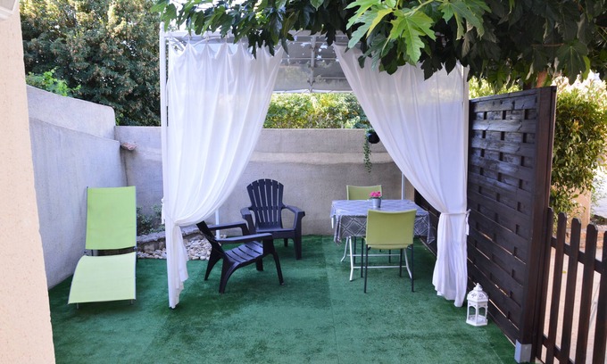 Saint-Martin-d'Ardeche Apartment | Apartment at the gateway to the Ardèche Gorges, 50 meters from the river.