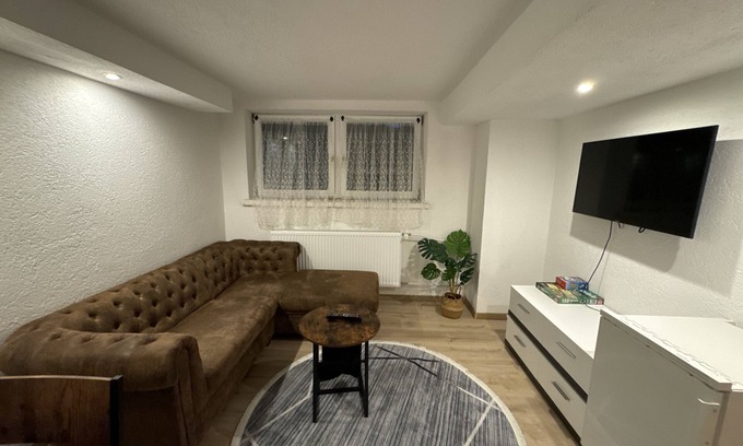 Wasserburg Apartment | Apartment 'Gästewohnung In Günzburg' with Shared Garden and Wi-Fi