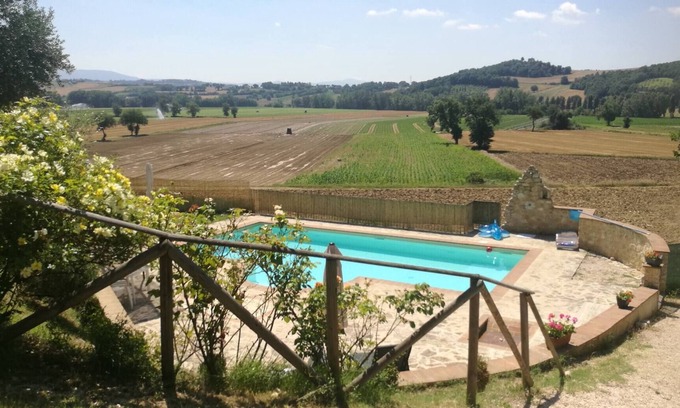 Fratta Apartment | Apartment Ginestra 1 Bedroom 5 Pax shared pool