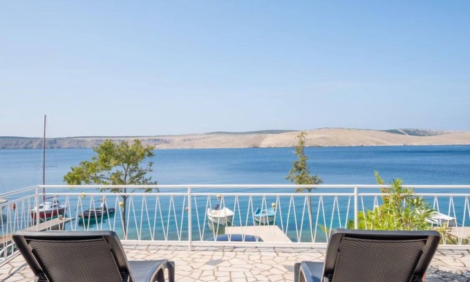 Jadranovo Apartment | Apartment Iris by Interhome