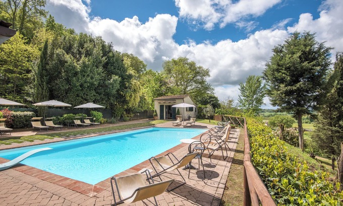 Asciano Other | Apartment "Il Paradiso - Ocra" with Shared Pool & Wi-Fi