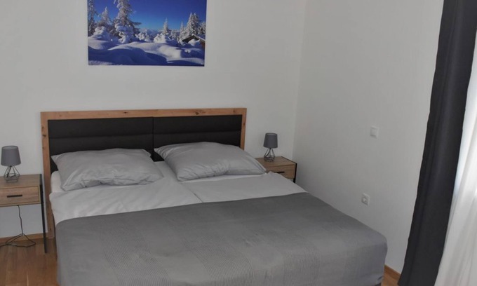 Oeblarn Apartment | Apartment im Sonnendorf - Apartment: 2 Schlafräume, Bad mit Dusche, Extra WC