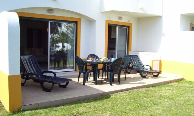 Correeira Apartment | Apartment in Albufeira Portugal with Pools and Gardens