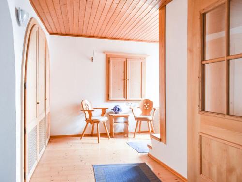 Rattenberg Apartment | Apartment in Brixlegg near Ski Juwel Slopes