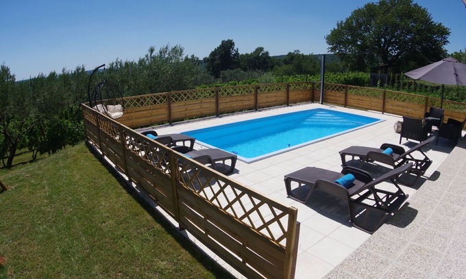 Zminj Apartment | Apartment in Croatia near Adriatic Coast