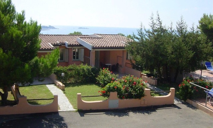 Campulongu Apartment | Apartment in Campulongu with Private Parking and Panoramic Views