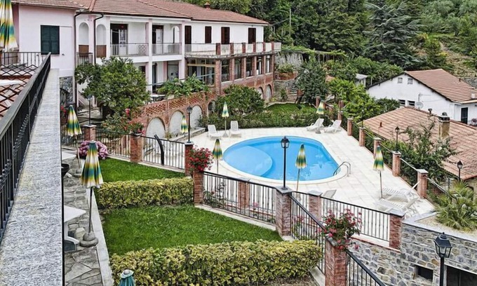Casanova Lerrone Apartment | Apartment in Castellaro with garden