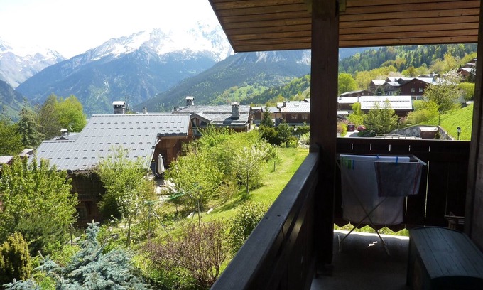 Le Praz Apartment | Apartment in chalet in Le Praz