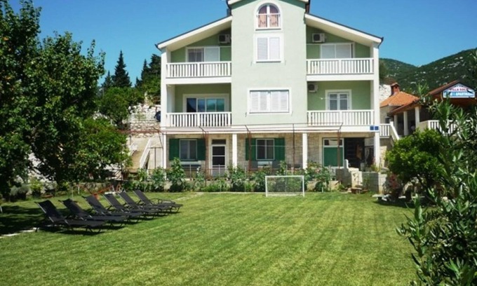 Peracko Blato Apartment | Apartment in Croatia near Adriatic Coast