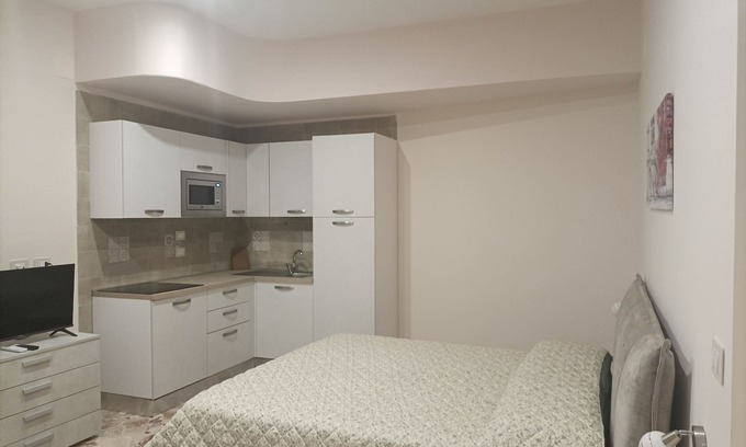 Pompei Apartment | Apartment in downtown Pompeii few steps away from the Ruins, next to railway