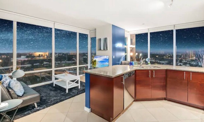 Cortez Hill Apartment | Apartment In Downtown San Diego- 2 Bedroom Highrise