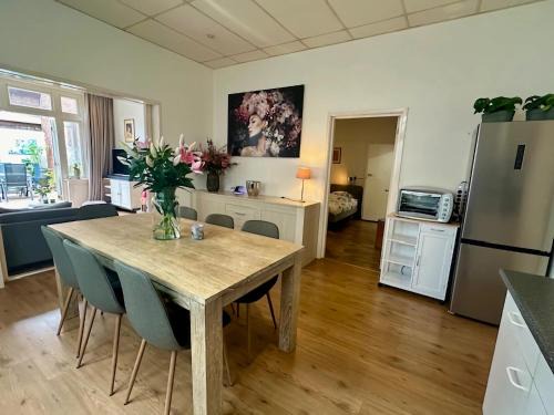 Groenlo Apartment | Apartment in Groenlo with Private Garden, cleaning included