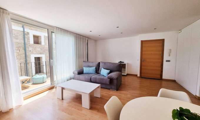 L'Escala Apartment | Apartment in L’Escala near Riells Beach