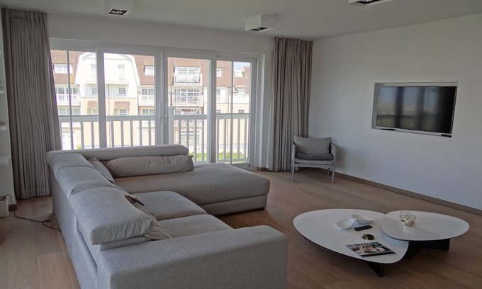 Nieuwpoort Apartment | Apartment in Nieuwpoort near the Beach