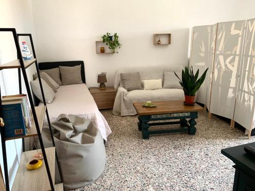 Olbia City Centre Apartment | Apartment in Olbia by the waterfront