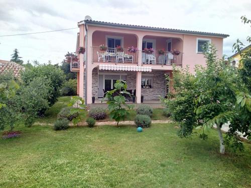 Buici Apartment | Apartment in Porec with balcony, air conditioning, W-LAN, washing machine 3362-2