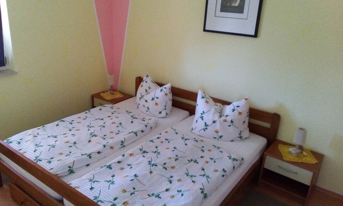 Buici Apartment | Apartment in Poreč with Terrace, Air condition, WIFI, Washing machine (3362-1)