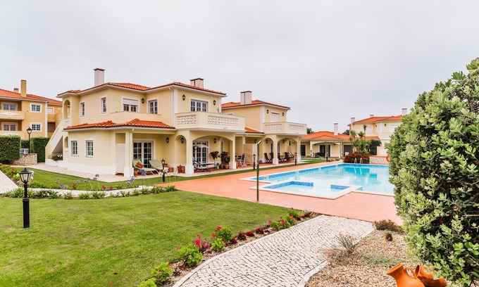 Praia del Rei Apartment | Apartment in Praia D'El Rey Golf & Beach Resort