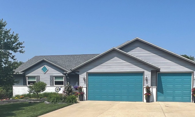 Freeport House | Apartment in private home, sleeps 7 guest