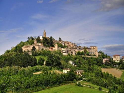 Montelparo Apartment | Apartment in Residence La Ginestra in Montelparo