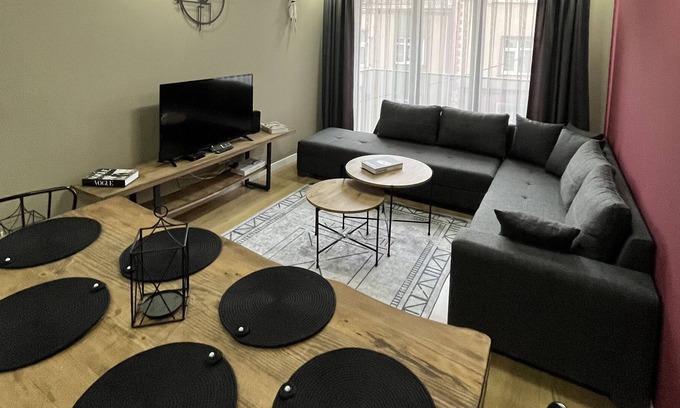 Kagithane Apartment | Apartment in Residence, With Parking and Security