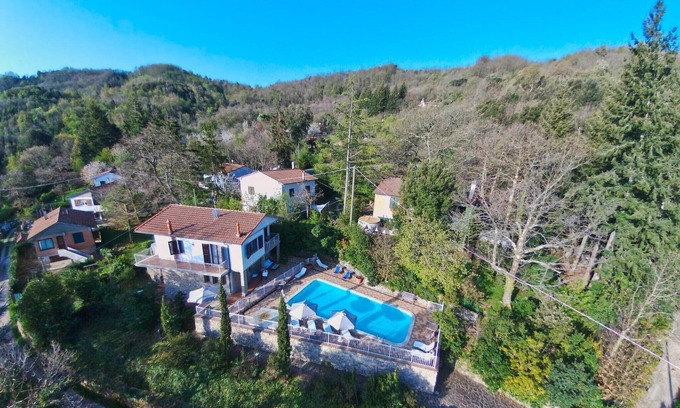 Donoratico House | Apartment in Sassetta with Pool and Scenic Views