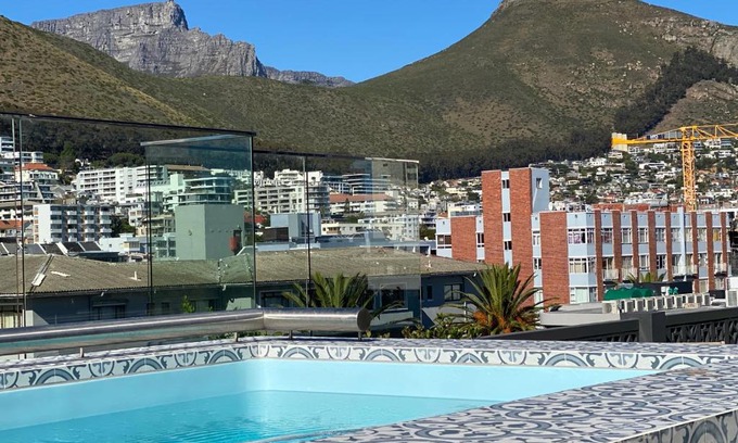 Sea Point Apartment | Apartment in Sea Point.