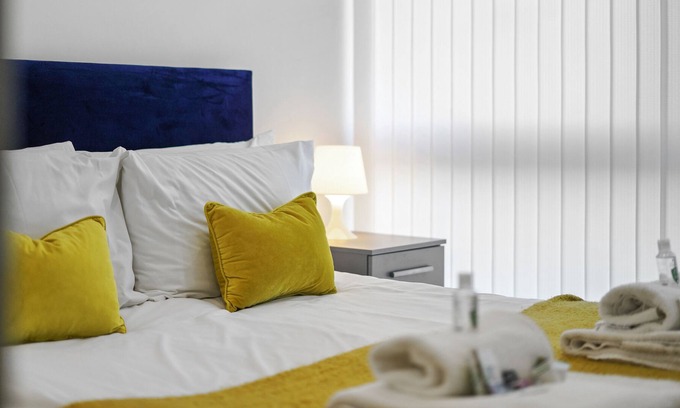 Slough Apartment | Apartment in Slough On-site Free Parking