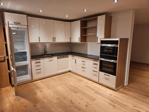 Oberhausen Apartment | Apartment in Tyrol near Ski Slopes, cleaning included