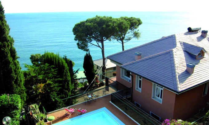 Sori Villa | Apartment in Villa ovelooking the sea