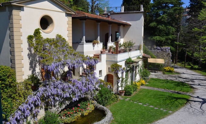 Florence Villa | Apartment in villa with garden and view over Florence