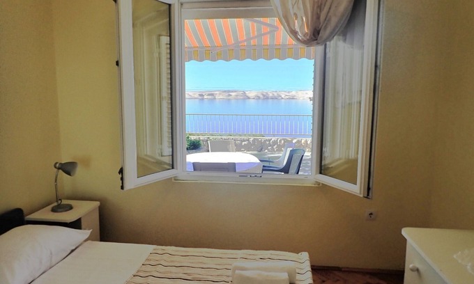 Baric Draga Apartment | Apartment Jela-right on the beach
