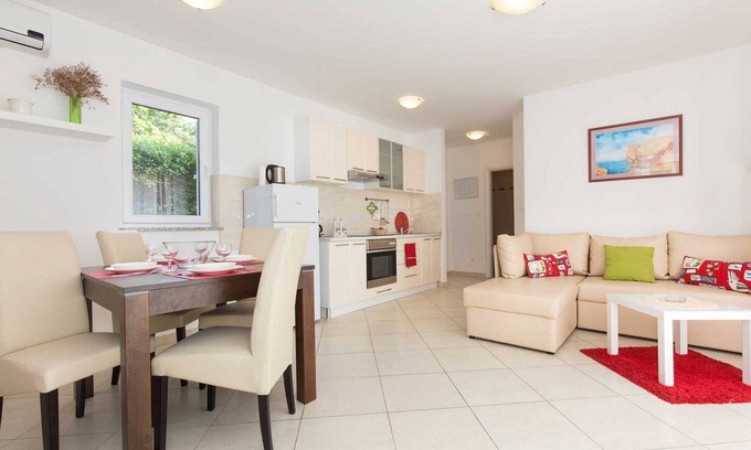 Cizici Apartment | Apartment Josip 1 with Terrace