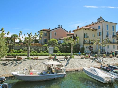 Isola dei Pescatori Apartment | Apartment La Silente by Interhome