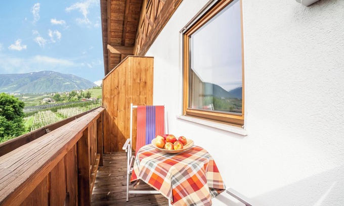 Caines Apartment | Apartment "Langeshof - Löwenzahn" with Mountain View, Garden & Wi-Fi