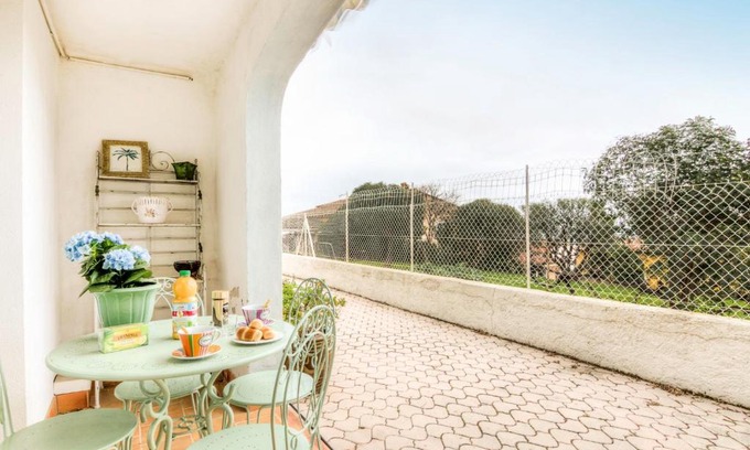Carqueiranne Apartment | Apartment Le Clos des 3 Palmiers