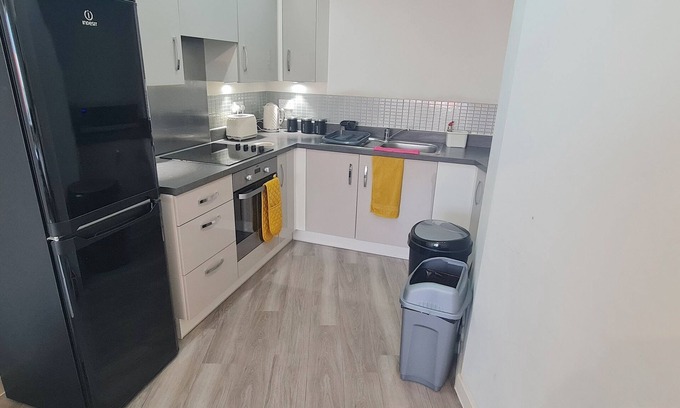 Southall Green House | Apartment - located in Southall 1 Double bedroom with additional bed if required