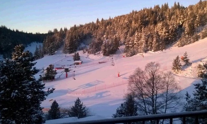 Pyrenees 2000 Apartment | Apartment located on the slopes next to a kindergarten