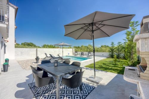 Fuskulin Apartment | Apartment Luana with private pool