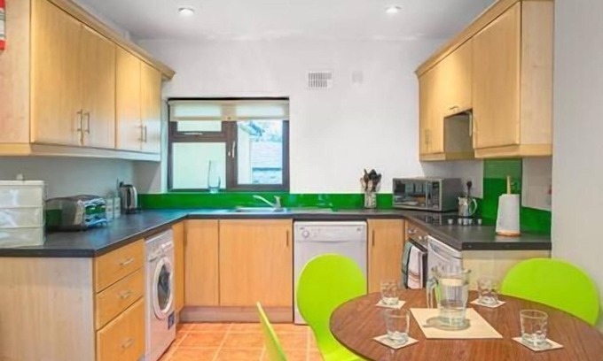 Clondra Apartment | Apartment-Luxury-Private Bathroom-2A