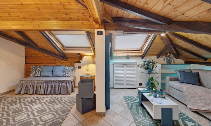 Savona Apartment | Apartment 'Mansarda Sotto Le Stelle' with Sea View, Wi-Fi and Air Conditioning