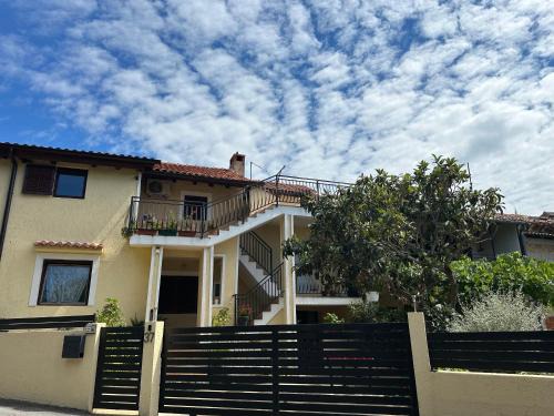 Musalez Apartment | Apartment Mare