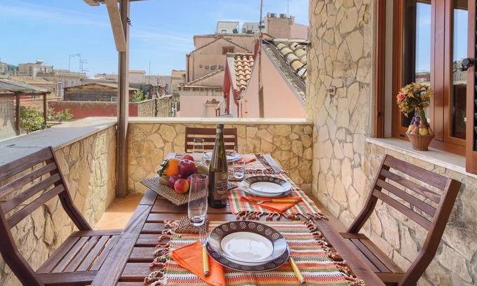 Marina District Apartment | Apartment " Marina Freedom" with Wi-Fi, Air Conditioning, Balcony & Terrace