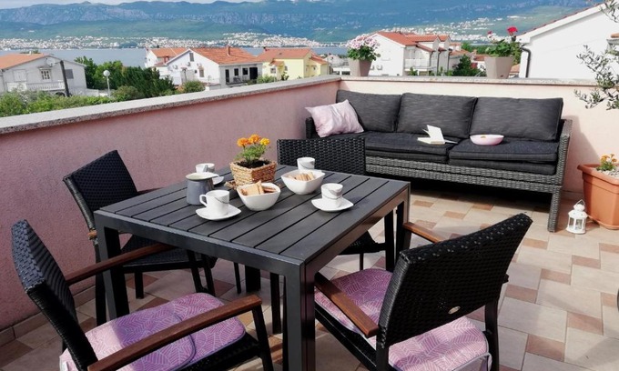 Silo Apartment | Apartment Nadia