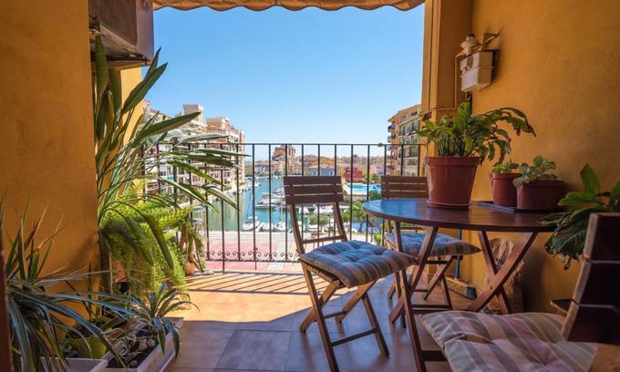 Port Saplaya Apartment | Apartment near the beach with magnificent views