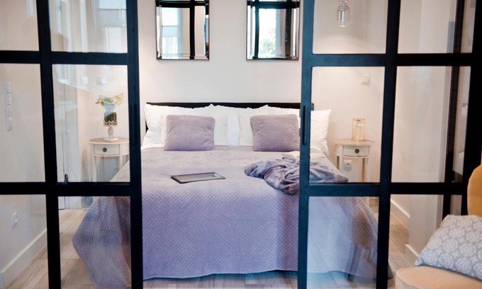 Muranow Apartment | Apartment next to the Old Town & Krasinski garden