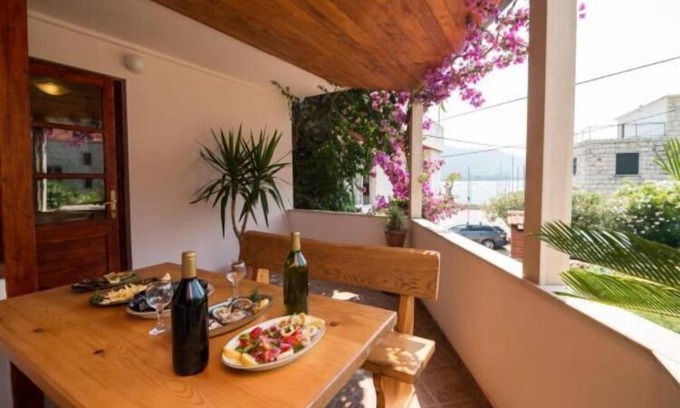 Hodilje Apartment | Apartment Nina & Kate - Comfort One Bedroom Apartment with Terrace and Sea View