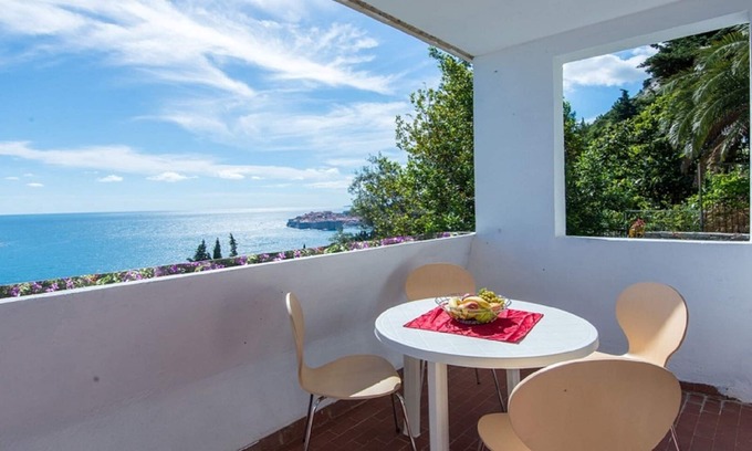 Municipality of Dubrovnik Apartment | Apartment Noa-Great Modern,recently Renovated With Amazing Views Of The Old Town