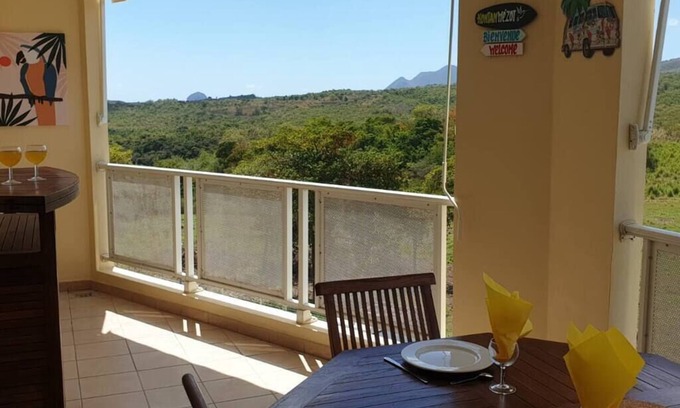 Sainte-Luce Apartment | Apartment O Ti Kolibri, secure, cosy and with beautiful view
