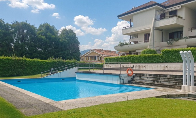 Feriolo House | Apartment on Lake Maggiore with Garden